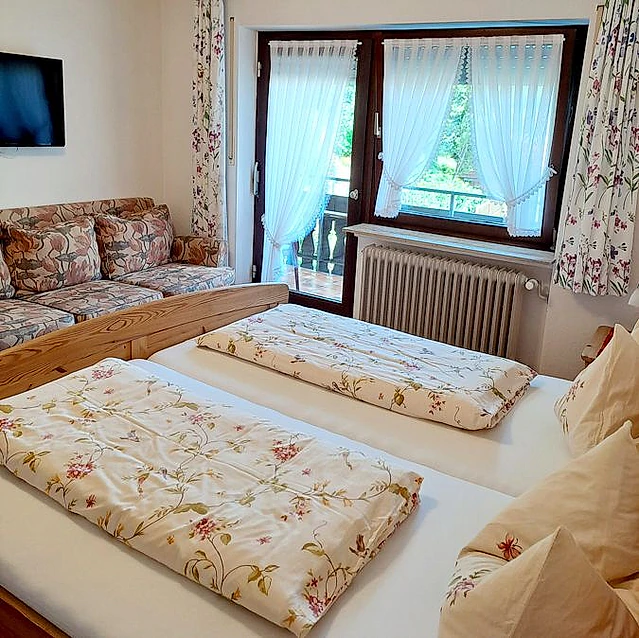 Pension Schlossbergblick Simonswald - Zimmer